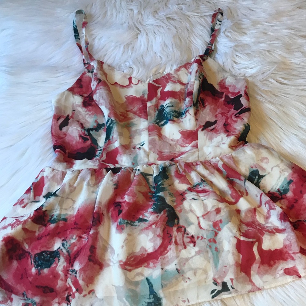 Guess floral top